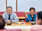 ต้อนรับ International Student Manager and Finance Manager จา ... Image 13