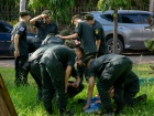นักศึกษาวิชาทหารปลูกต้นไม้ เพื่อถวายเป็นพระราชกุศล Image 81