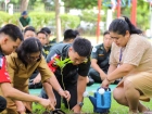 นักศึกษาวิชาทหารปลูกต้นไม้ เพื่อถวายเป็นพระราชกุศล Image 56