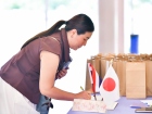 พิธีมอบประกาศนียบัตรแก่ครอบครัวเจ้าภาพ โครงการแลกเปลี่ยนฯ Ko ... Image 9
