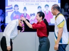 พิธีมอบประกาศนียบัตรแก่ครอบครัวเจ้าภาพ โครงการแลกเปลี่ยนฯ Ko ... Image 112
