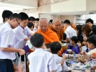 พิธีทำบุญตักบาตร เพื่อถวายเป็นพระราชกุศลแด่ สมเด็จพระนางเจ้า ... Image 105