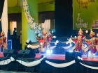 การแสดงระบำครุฑ เนื่องในมหกรรมศิลปวัฒนธรรมไทย "น้อมอาลัยแม่ข ... Image 8
