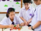 บรรยากาศการทำพานไหว้ครู ปีการศึกษา 2569 Image 59