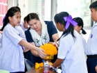 บรรยากาศการทำพานไหว้ครู ปีการศึกษา 2569 Image 83