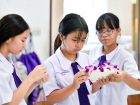 บรรยากาศการทำพานไหว้ครู ปีการศึกษา 2569 Image 42