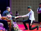 พิธีมอบประกาศนียบัตรแก่ผู้สำเร็จการศึกษาตามหลักสูตรการศึกษาข ... Image 172