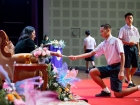 พิธีมอบประกาศนียบัตรแก่ผู้สำเร็จการศึกษาตามหลักสูตรการศึกษาภ ... Image 90