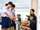 พิธีหล่อเทียนพรรษา เนื่องในวันอาสาฬหบูชาและวันเข้าพรรษา ประจ ... Image 108