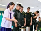 พิธีหล่อเทียนพรรษา เนื่องในวันอาสาฬหบูชาและวันเข้าพรรษา ประจ ... Image 127