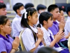 พิธีถวายเทียนพรรษา เนื่องในวันอาสาฬหบูชาและวันเข้าพรรษา ประจ ... Image 46