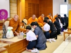 พิธีถวายเทียนพรรษา เนื่องในวันอาสาฬหบูชาและวันเข้าพรรษา ประจ ... Image 60