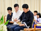 พิธีถวายเทียนพรรษา เนื่องในวันอาสาฬหบูชาและวันเข้าพรรษา ประจ ... Image 75