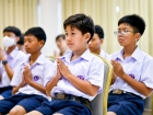 พิธีถวายเทียนพรรษา เนื่องในวันอาสาฬหบูชาและวันเข้าพรรษา ประจ ... Image 95