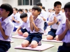 พิธีแสดงตนเป็นพุทธมามกะ ระดับชั้น ป.6 ปีการศึกษา 2569 Image 12