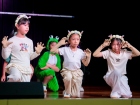 การนำเสนอกิจกรรมหนอนไหม ของนักเรียนระดับชั้นป.3 ปีการศึกษา 2 ... Image 216