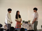 การแสดงละครพูด เรื่อง เห็นแก่ลูก ของนักเรียนขั้นมัธยมศึกษาปี ... Image 51
